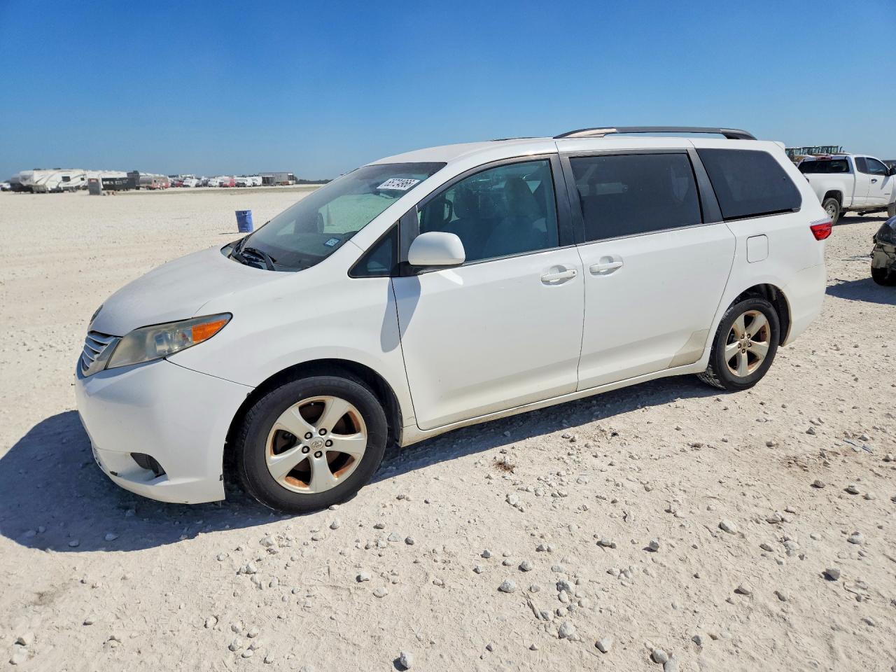 2015 TOYOTA SIENNA