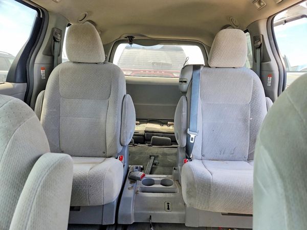 2015 TOYOTA SIENNA