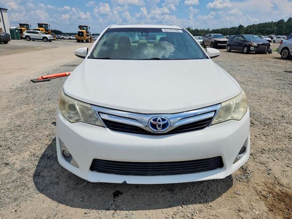 2013 TOYOTA CAMRY SOLA Hybrid