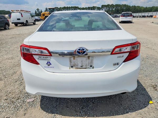 2013 TOYOTA CAMRY SOLA Hybrid