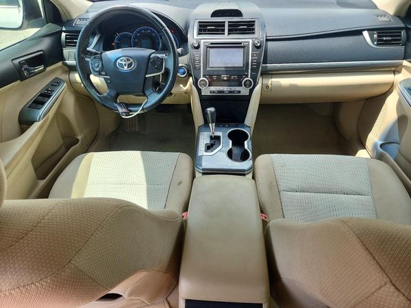 2013 TOYOTA CAMRY SOLA Hybrid