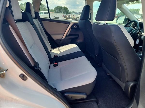 2016 TOYOTA RAV4 XLE (M Grade)