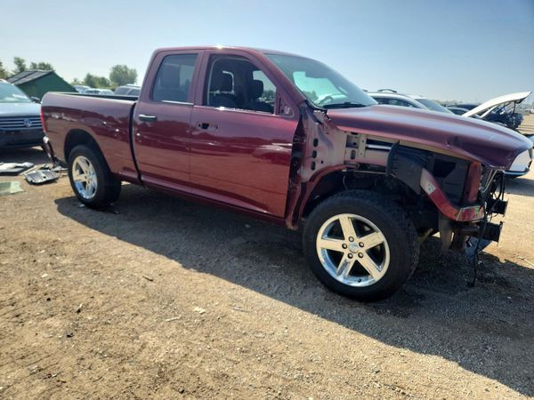 2016 RAM 1500 ST QUAD CAB 4X4
