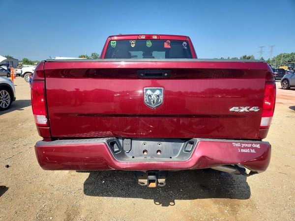 2016 RAM 1500 ST QUAD CAB 4X4