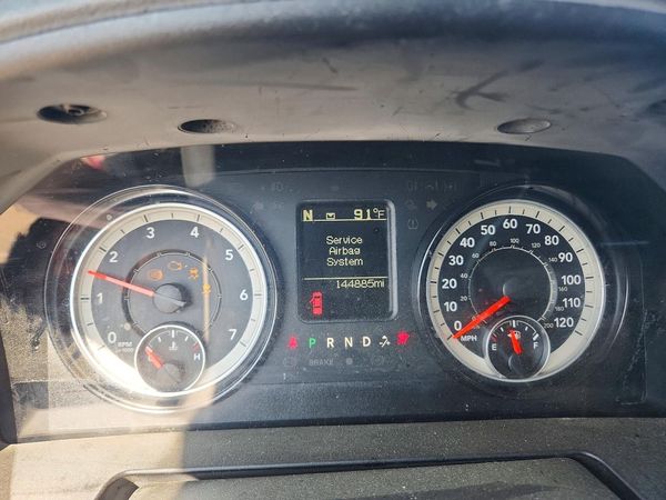 2016 RAM 1500 ST QUAD CAB 4X4