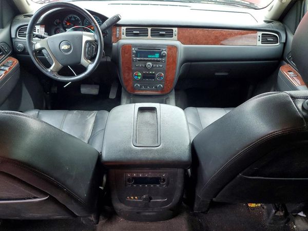 2012 CHEVROLET SUBURBAN LT
