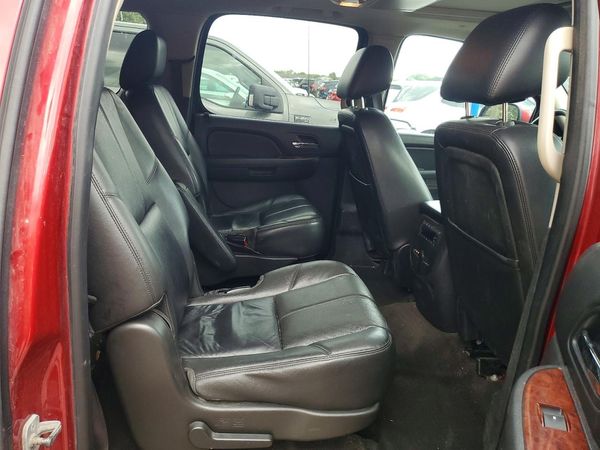 2012 CHEVROLET SUBURBAN LT