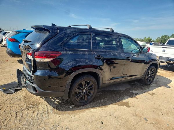 2019 TOYOTA HIGHLANDER SE/XLE
