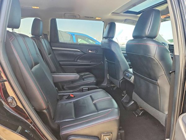2019 TOYOTA HIGHLANDER SE/XLE