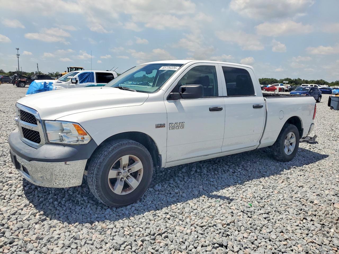 2016 RAM 1500 ST CREW CAB 4X2