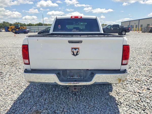 2016 RAM 1500 ST CREW CAB 4X2
