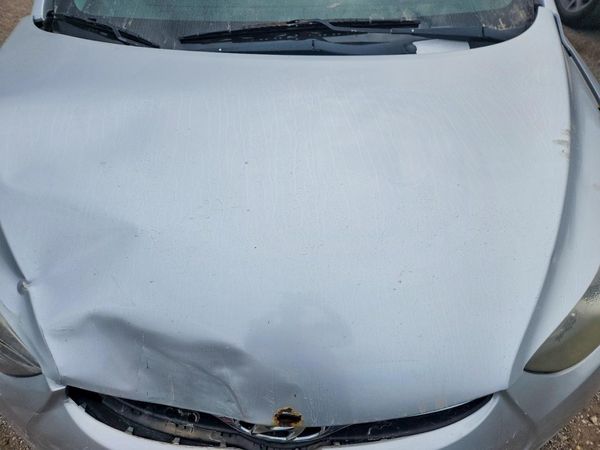 2013 HYUNDAI ELANTRA