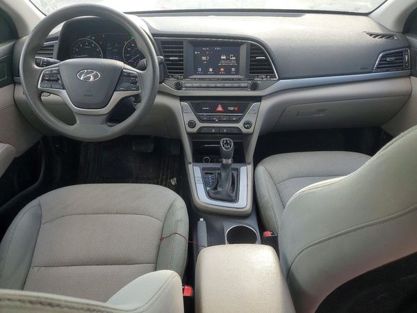 2017 HYUNDAI ELANTRA