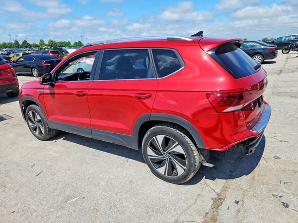 2024 VOLKSWAGEN TAOS 4Motion SE