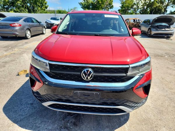 2024 VOLKSWAGEN TAOS 4Motion SE
