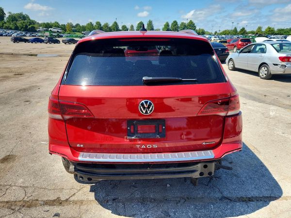 2024 VOLKSWAGEN TAOS 4Motion SE