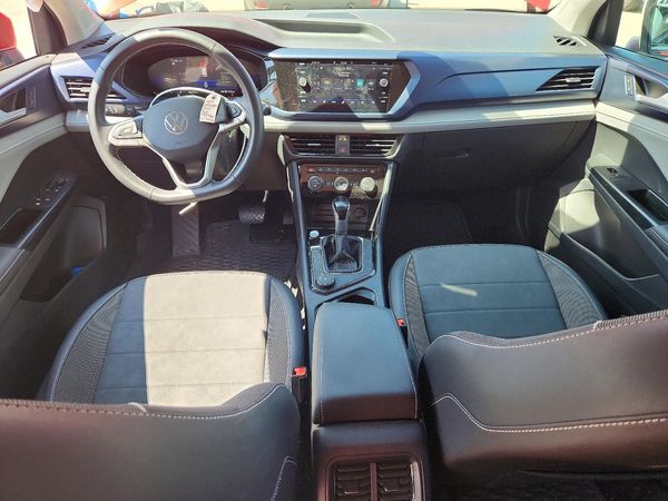 2024 VOLKSWAGEN TAOS 4Motion SE