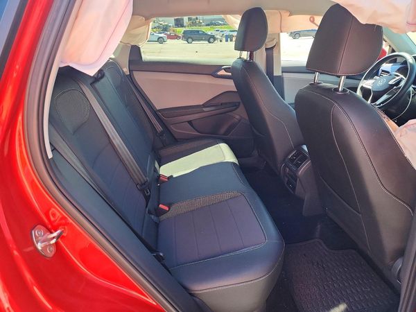 2024 VOLKSWAGEN TAOS 4Motion SE