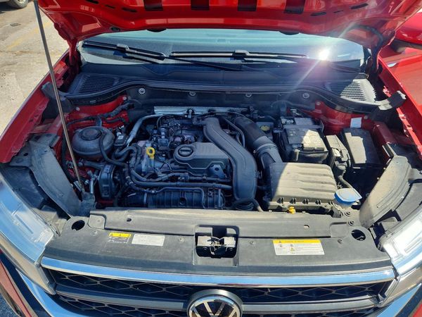 2024 VOLKSWAGEN TAOS 4Motion SE