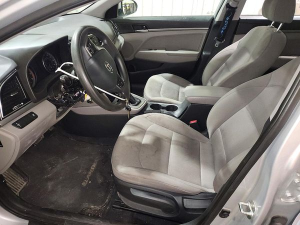 2017 HYUNDAI ELANTRA SE Base