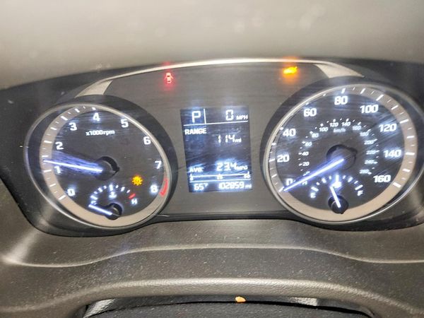 2017 HYUNDAI ELANTRA SE Base