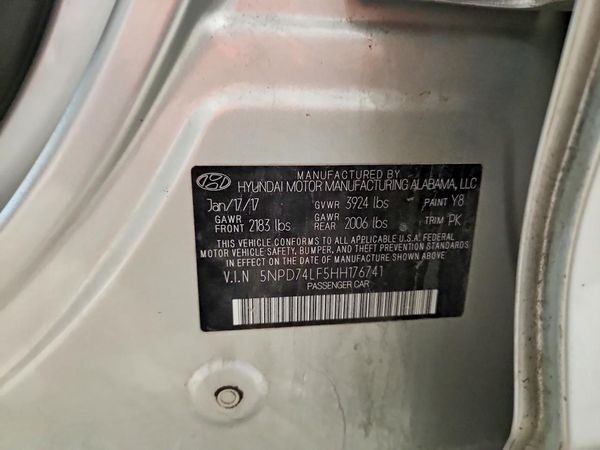2017 HYUNDAI ELANTRA SE Base