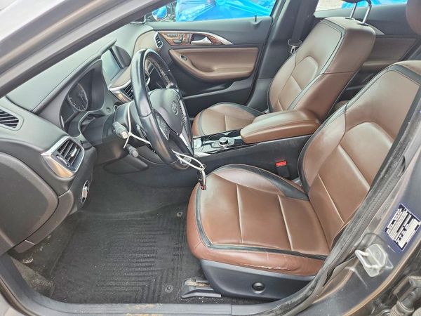2017 INFINITI QX30