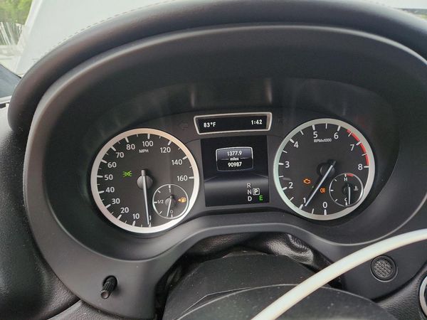 2017 INFINITI QX30
