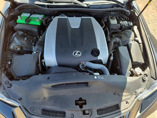 2017 LEXUS IS