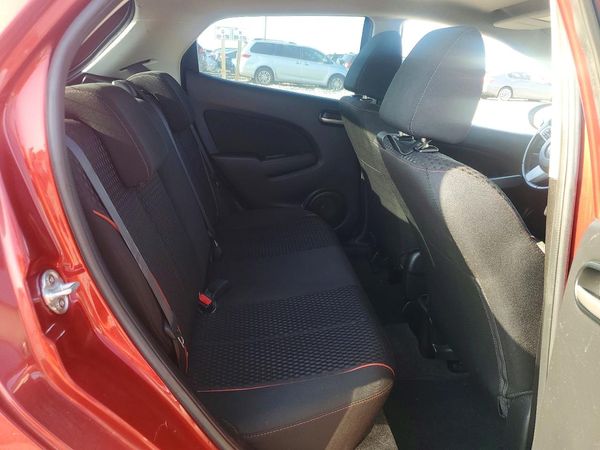 2014 MAZDA MAZDA2 Touring/GS