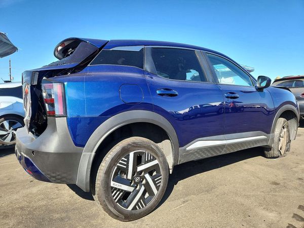 2025 NISSAN KICKS SV