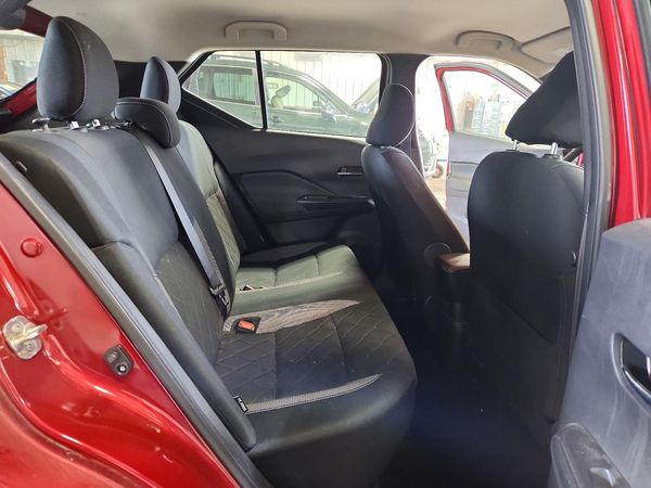 2020 NISSAN KICKS