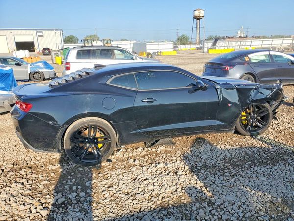 2017 CHEVROLET CAMARO 1LT
