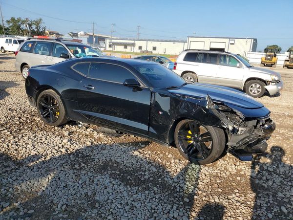 2017 CHEVROLET CAMARO 1LT