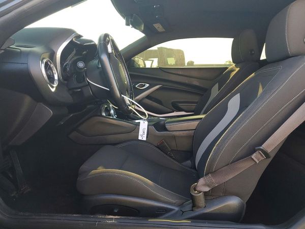 2017 CHEVROLET CAMARO 1LT