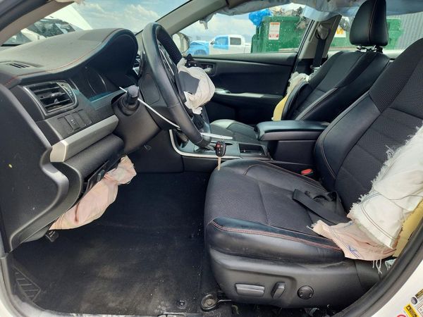 2017 TOYOTA CAMRY