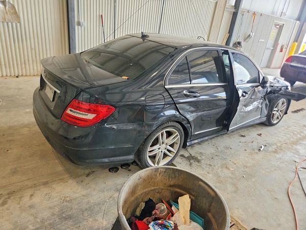 2014 MERCEDES-BENZ C C250