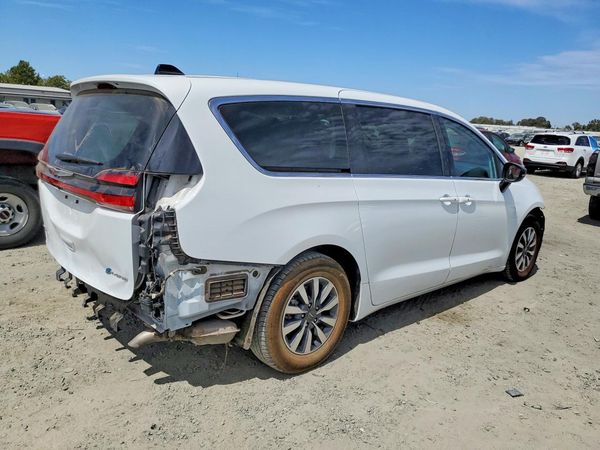 2024 CHRYSLER PACIFICA