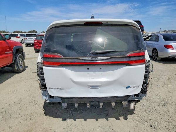 2024 CHRYSLER PACIFICA