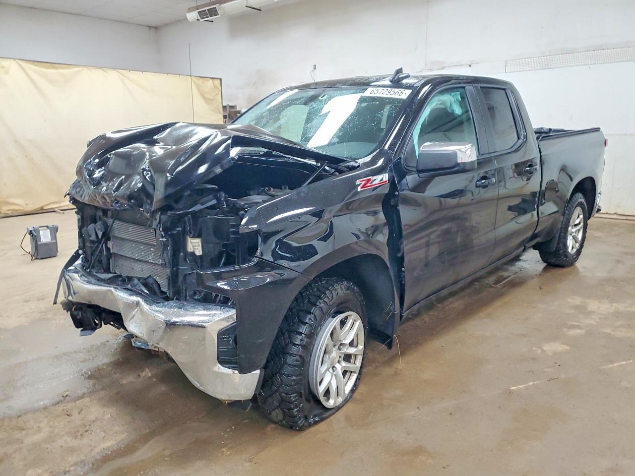 2020 CHEVROLET SILVERADO LT — Front 3/4