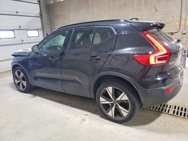 2021 VOLVO XC40 Recharge