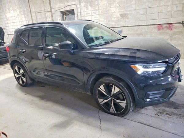 2021 VOLVO XC40 Recharge