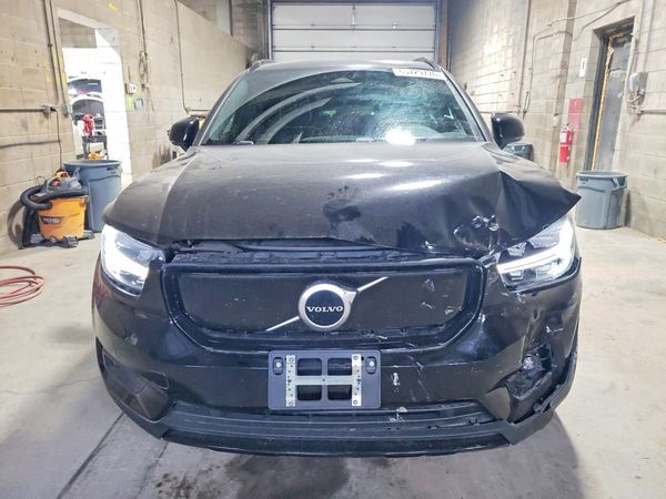 2021 VOLVO XC40 Recharge