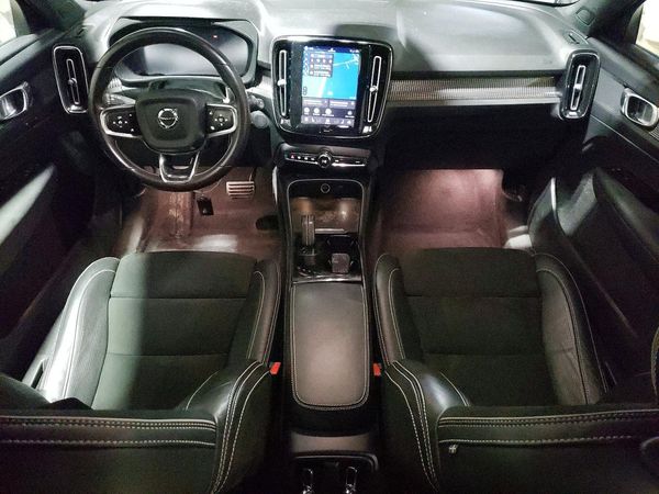 2021 VOLVO XC40 Recharge
