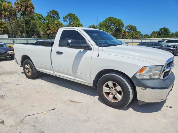 2016 RAM 1500 ST