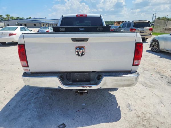 2016 RAM 1500 ST