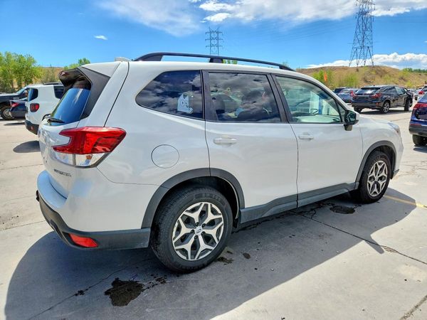 2019 SUBARU FORESTER