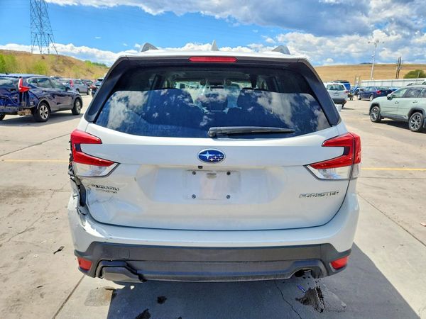 2019 SUBARU FORESTER