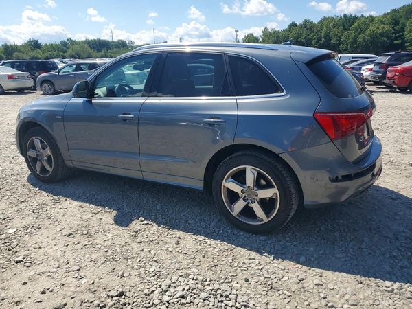 2012 AUDI Q5 Premium Plus