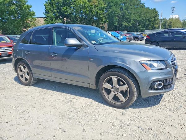 2012 AUDI Q5 Premium Plus